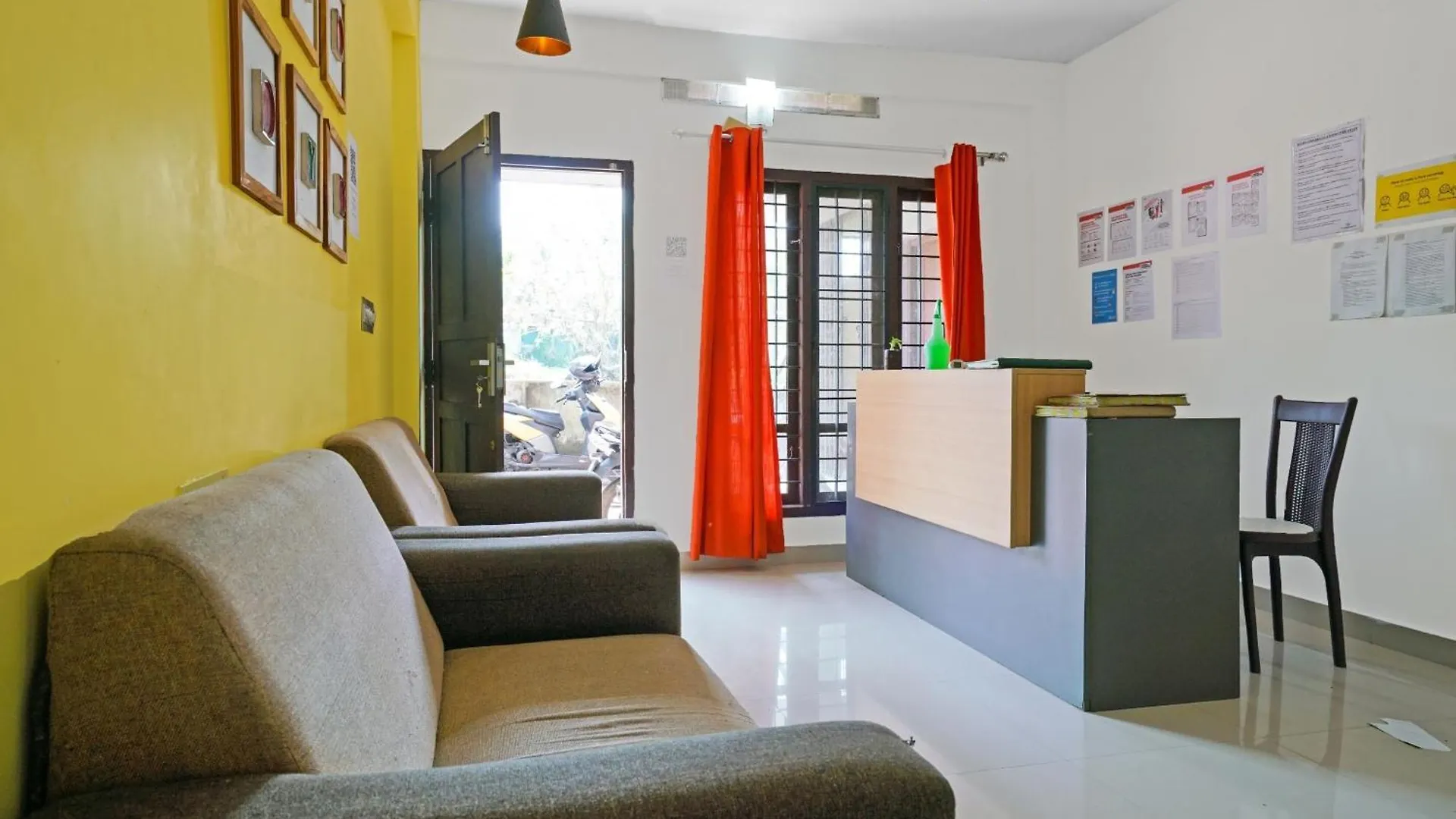 Hotel O Flagship 85805 Majestic Petta Metro Station Kochi